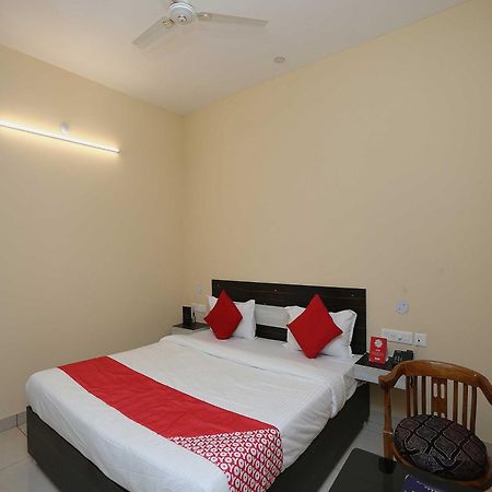 Hotel O Blue Bell Bhubaneswar Exteriör bild