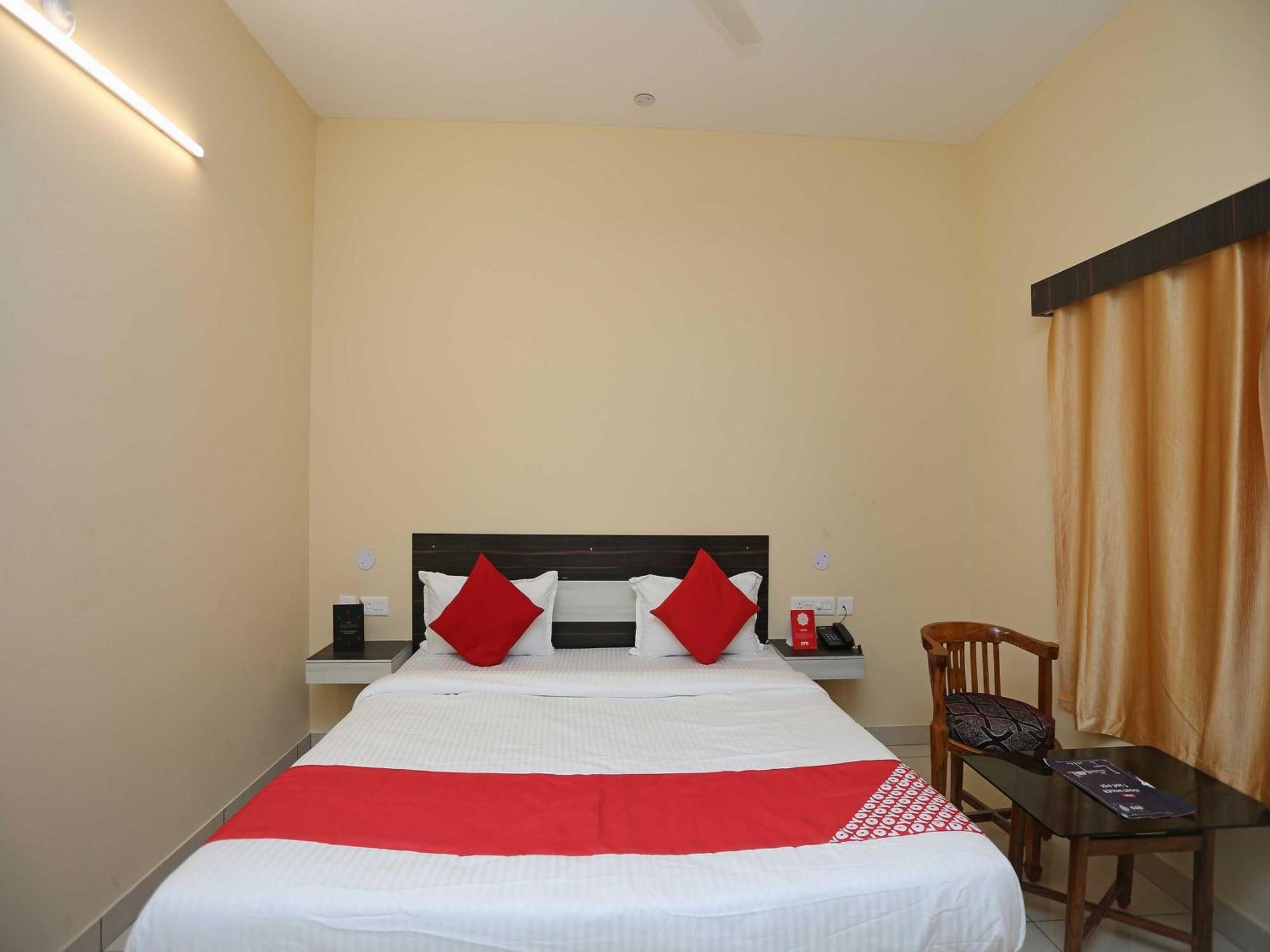 Hotel O Blue Bell Bhubaneswar Exteriör bild